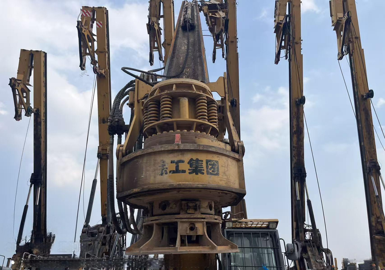 XCMG XR180D used rotary drilling rig machine for sale - Μηχάνημα διάτρησης: φωτογραφία 4 XCMG XR180D used rotary drilling rig machine for sale - Μηχάνημα διάτρησης: φωτογραφία 4