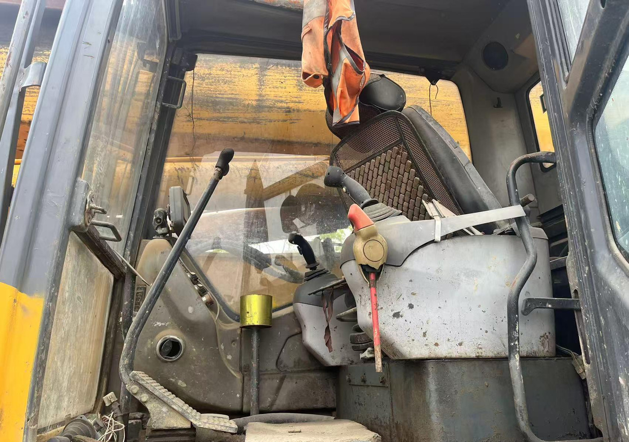 XCMG XR220D portable crawler rotary drilling rig 25m - Μηχάνημα διάτρησης: φωτογραφία 2 XCMG XR220D portable crawler rotary drilling rig 25m - Μηχάνημα διάτρησης: φωτογραφία 2