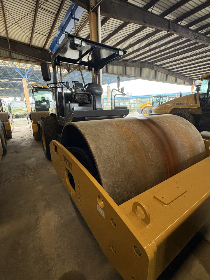 XCMG XS123 12ton used hydraulic road roller price - Ασφαλτικός οδοστρωτήρας: φωτογραφία 5 XCMG XS123 12ton used hydraulic road roller price - Ασφαλτικός οδοστρωτήρας: φωτογραφία 5