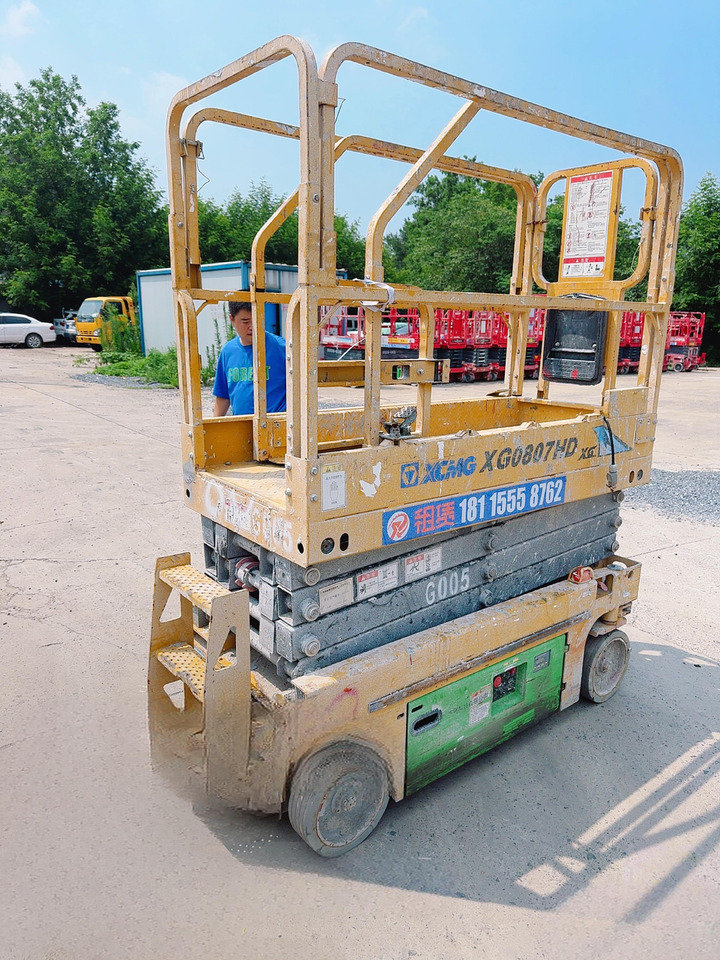 XCMG battery 8m used scissor lift XG0807HD-Li for sale - Ψαλιδωτό ανυψωτικό: φωτογραφία 3 XCMG battery 8m used scissor lift XG0807HD-Li for sale - Ψαλιδωτό ανυψωτικό: φωτογραφία 3