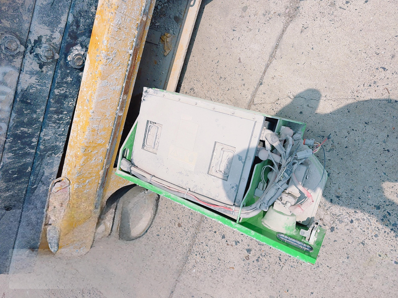 XCMG battery 8m used scissor lift XG0807HD-Li for sale - Ψαλιδωτό ανυψωτικό: φωτογραφία 4 XCMG battery 8m used scissor lift XG0807HD-Li for sale - Ψαλιδωτό ανυψωτικό: φωτογραφία 4