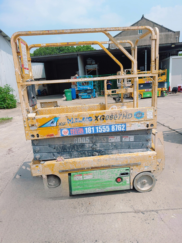 XCMG battery 8m used scissor lift XG0807HD-Li for sale - Ψαλιδωτό ανυψωτικό: φωτογραφία 5 XCMG battery 8m used scissor lift XG0807HD-Li for sale - Ψαλιδωτό ανυψωτικό: φωτογραφία 5