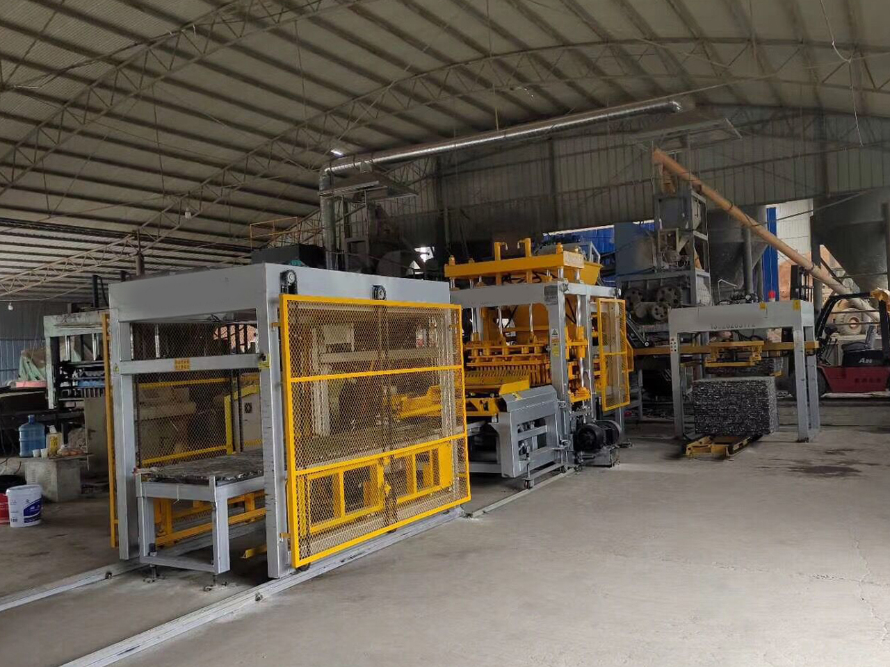 XCMG manufacturer MM8-15 Mud Red Clay Brick Making Machine - Μηχάνημα κατασκευής τσιμεντόλιθων: φωτογραφία 3 XCMG manufacturer MM8-15 Mud Red Clay Brick Making Machine - Μηχάνημα κατασκευής τσιμεντόλιθων: φωτογραφία 3