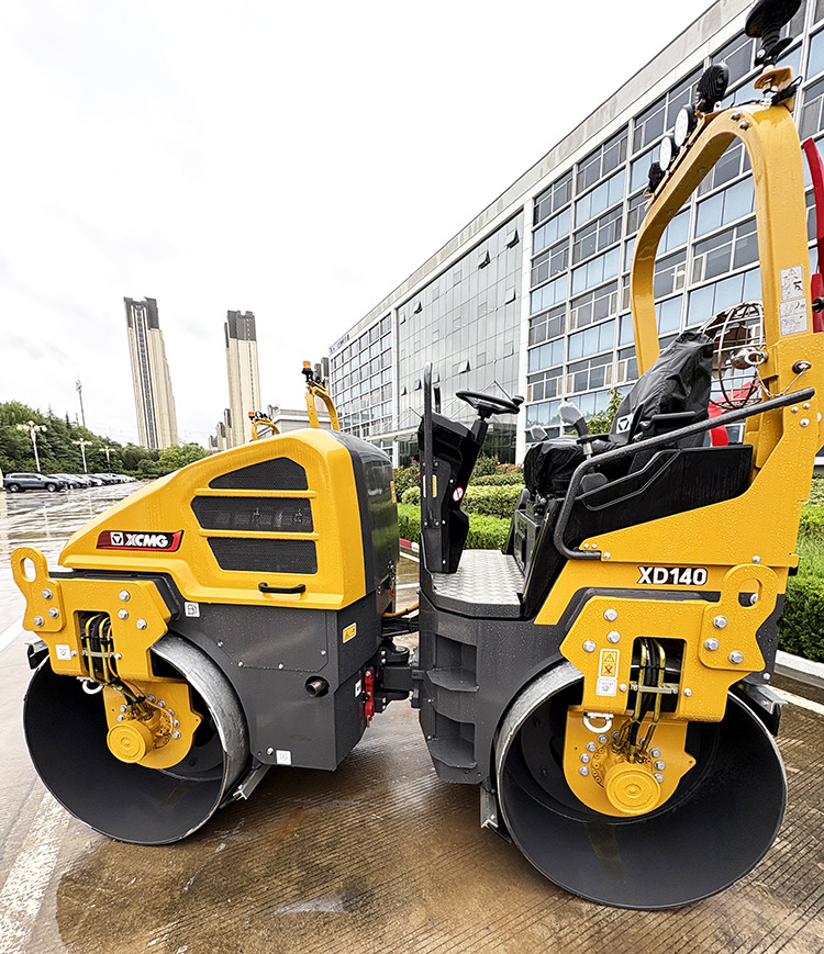 XCMG official XD140 4 ton mini light road roller price - Μικρος ασφαλτικός οδοστρωτήρας: φωτογραφία 4 XCMG official XD140 4 ton mini light road roller price - Μικρος ασφαλτικός οδοστρωτήρας: φωτογραφία 4