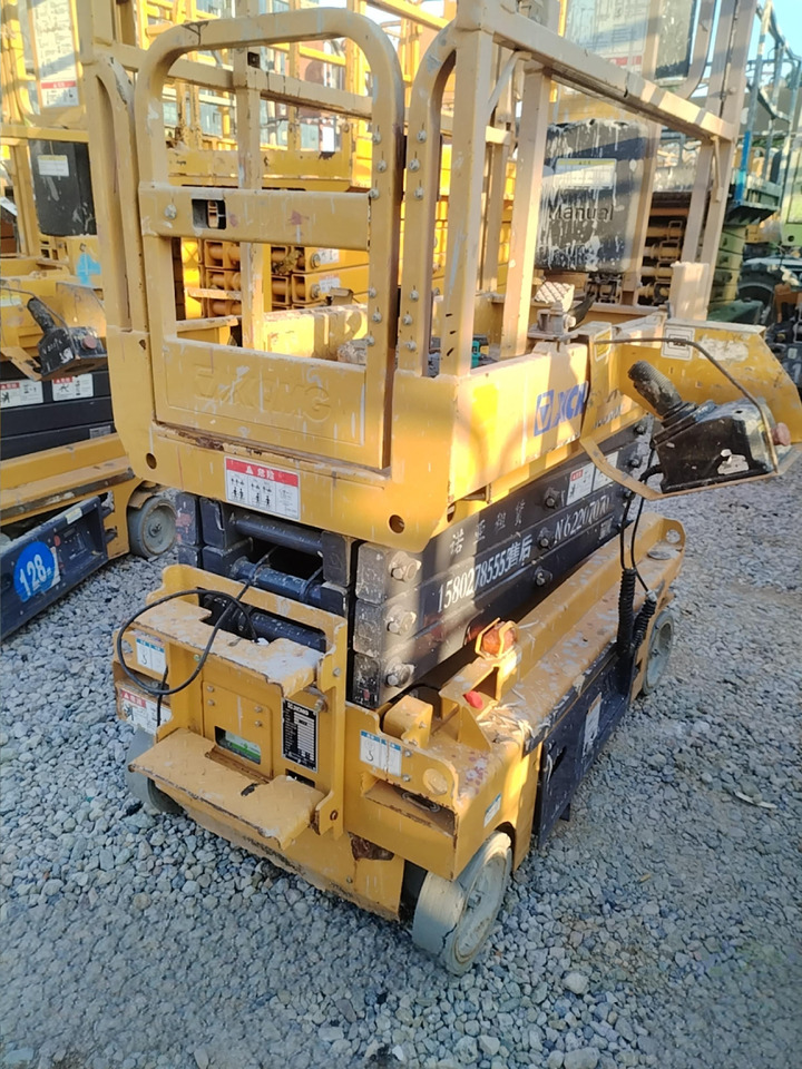 XCMG scissor lift 6m hydraulic Self-propelled scissor lift machine price - Ψαλιδωτό ανυψωτικό: φωτογραφία 5 XCMG scissor lift 6m hydraulic Self-propelled scissor lift machine price - Ψαλιδωτό ανυψωτικό: φωτογραφία 5