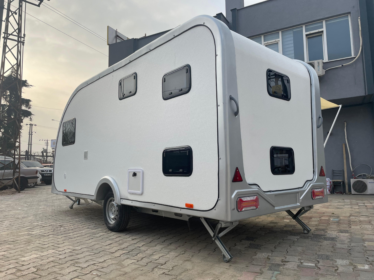 KAMPKON KARAVAN 514 C - Τροχόσπιτο: φωτογραφία 4 KAMPKON KARAVAN 514 C - Τροχόσπιτο: φωτογραφία 4