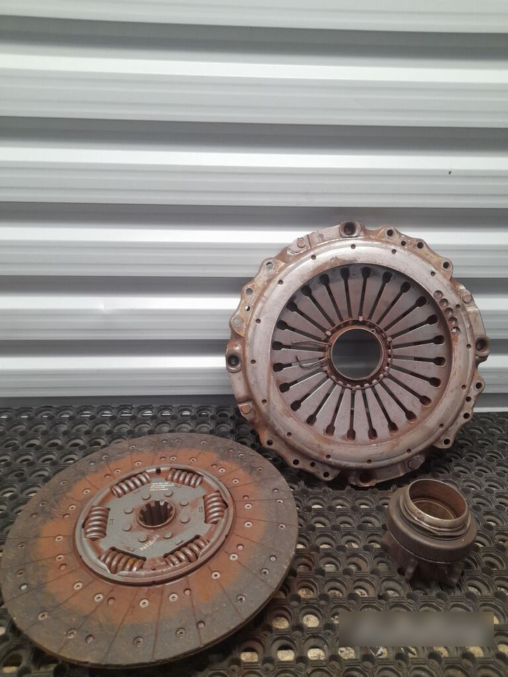 DAF XF 106 DOCISK +TARCZA - Συμπλέκτης και ανταλλακτικά για Φορτηγό: φωτογραφία 1 DAF XF 106 DOCISK +TARCZA - Συμπλέκτης και ανταλλακτικά για Φορτηγό: φωτογραφία 1