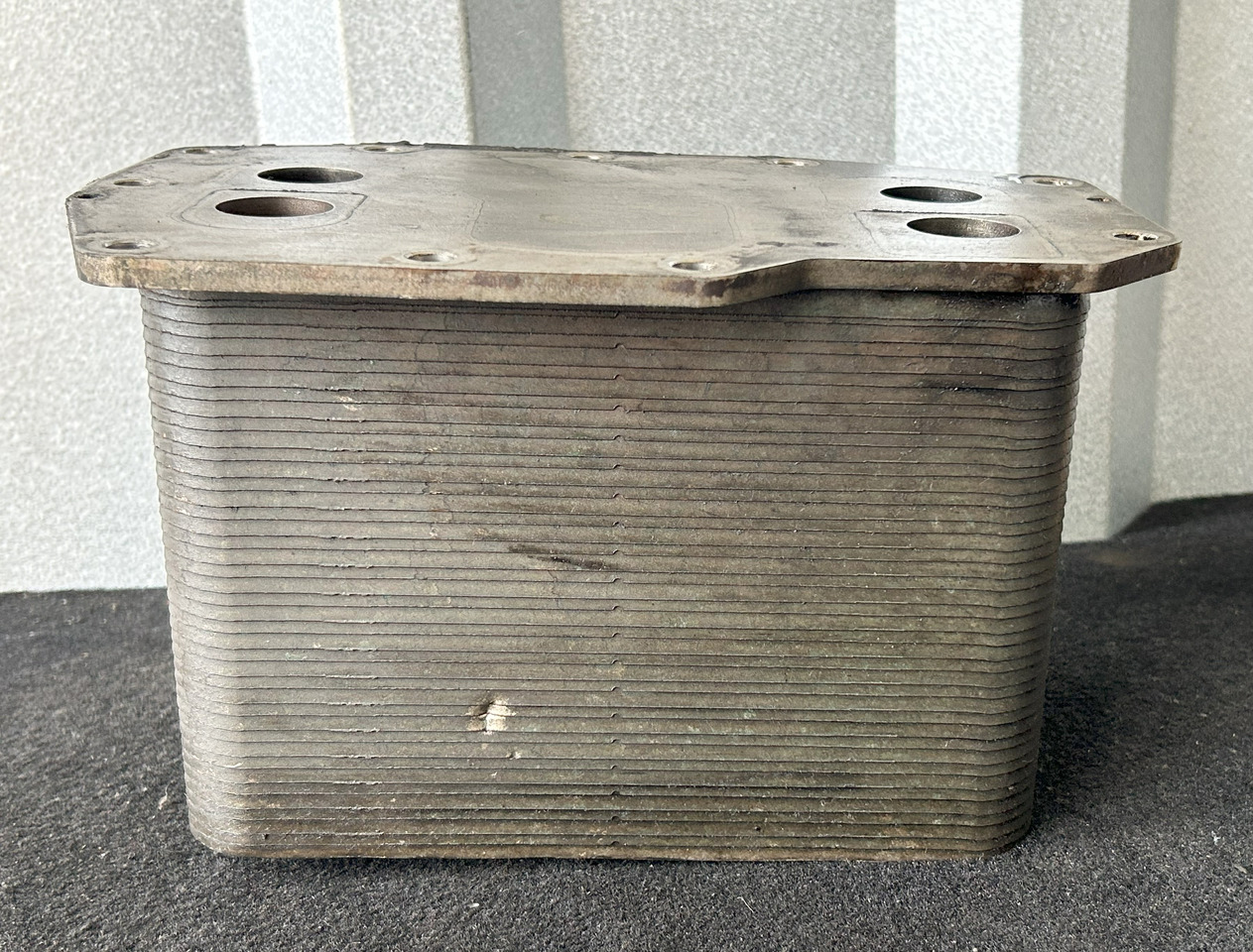DAF XF 106 MX-11 44 OIL COOLER - Ψυγείο λαδιού: φωτογραφία 1 DAF XF 106 MX-11 44 OIL COOLER - Ψυγείο λαδιού: φωτογραφία 1