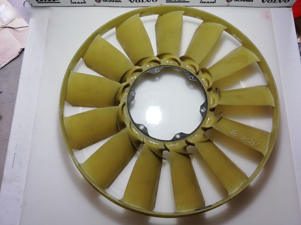 DAF XF 106 VISCO 1956601 2006787 DAF XF 106 truck - Ανεμιστήρας για Φορτηγό: φωτογραφία 2 DAF XF 106 VISCO 1956601 2006787 DAF XF 106 truck - Ανεμιστήρας για Φορτηγό: φωτογραφία 2