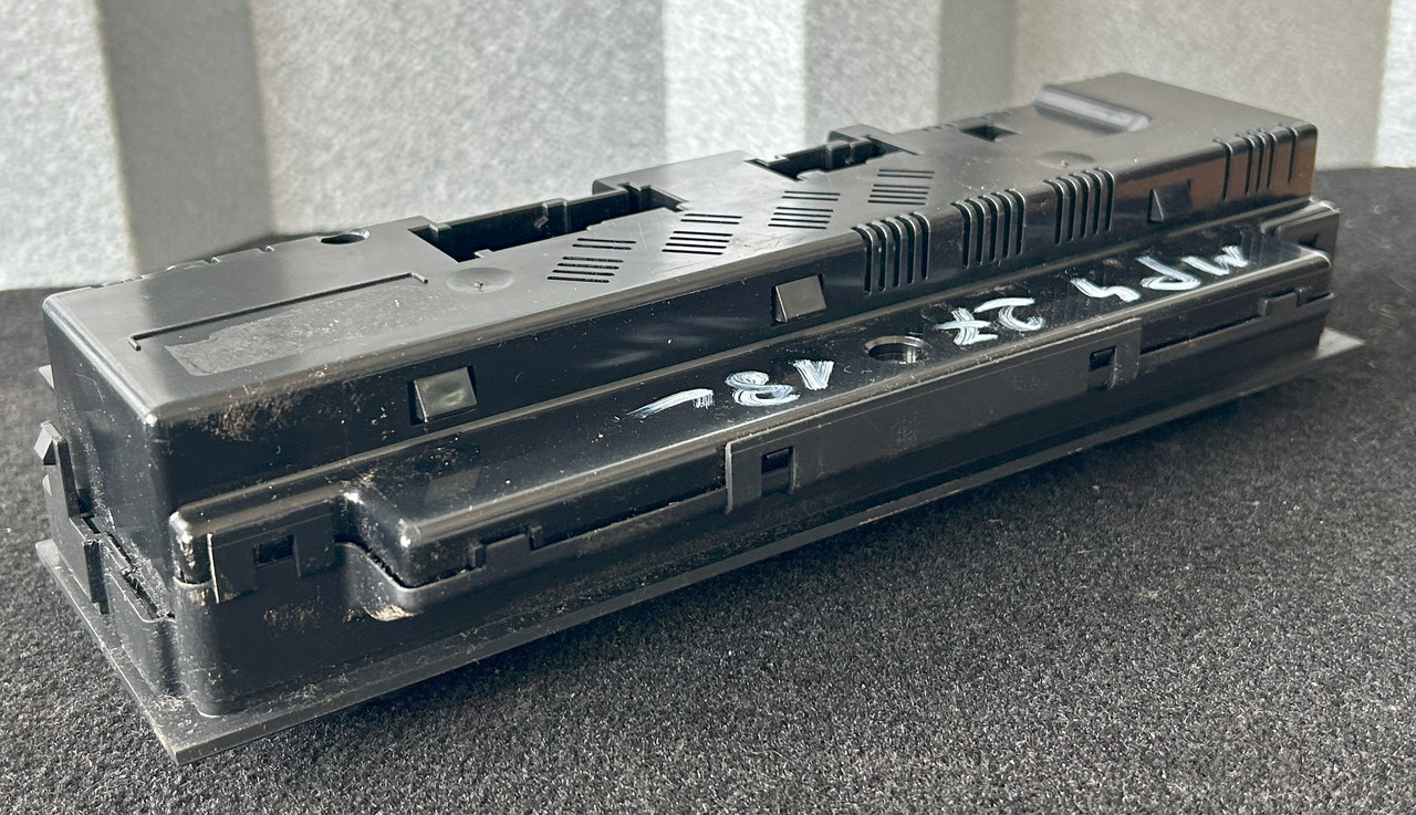 MERCEDES AIR CONDITIONING CONTROL PANEL AROCS MP4 - Ανταλλακτικό AC: φωτογραφία 5 MERCEDES AIR CONDITIONING CONTROL PANEL AROCS MP4 - Ανταλλακτικό AC: φωτογραφία 5