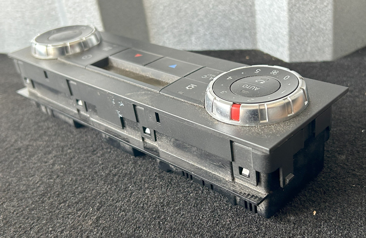 MERCEDES AIR CONDITIONING CONTROL PANEL AROCS MP4 - Ανταλλακτικό AC: φωτογραφία 4 MERCEDES AIR CONDITIONING CONTROL PANEL AROCS MP4 - Ανταλλακτικό AC: φωτογραφία 4