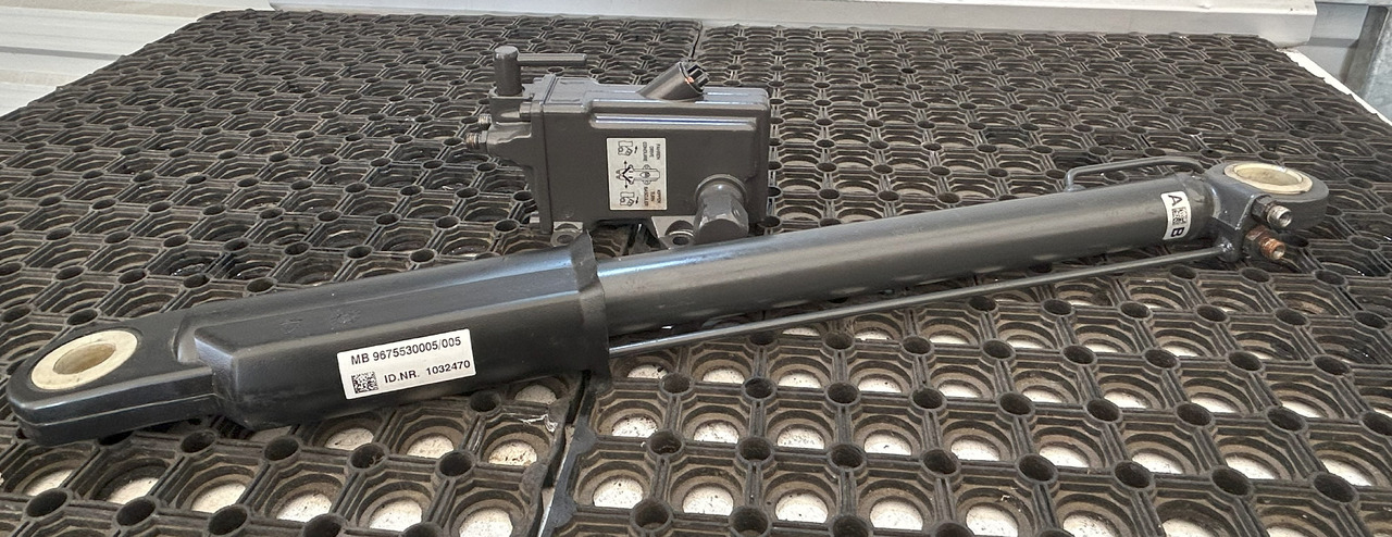 MERCEDES ATEGO CABIN LIFTING ACTUATOR + PUMP - Ανάρτηση καμπίνας: φωτογραφία 1 MERCEDES ATEGO CABIN LIFTING ACTUATOR + PUMP - Ανάρτηση καμπίνας: φωτογραφία 1