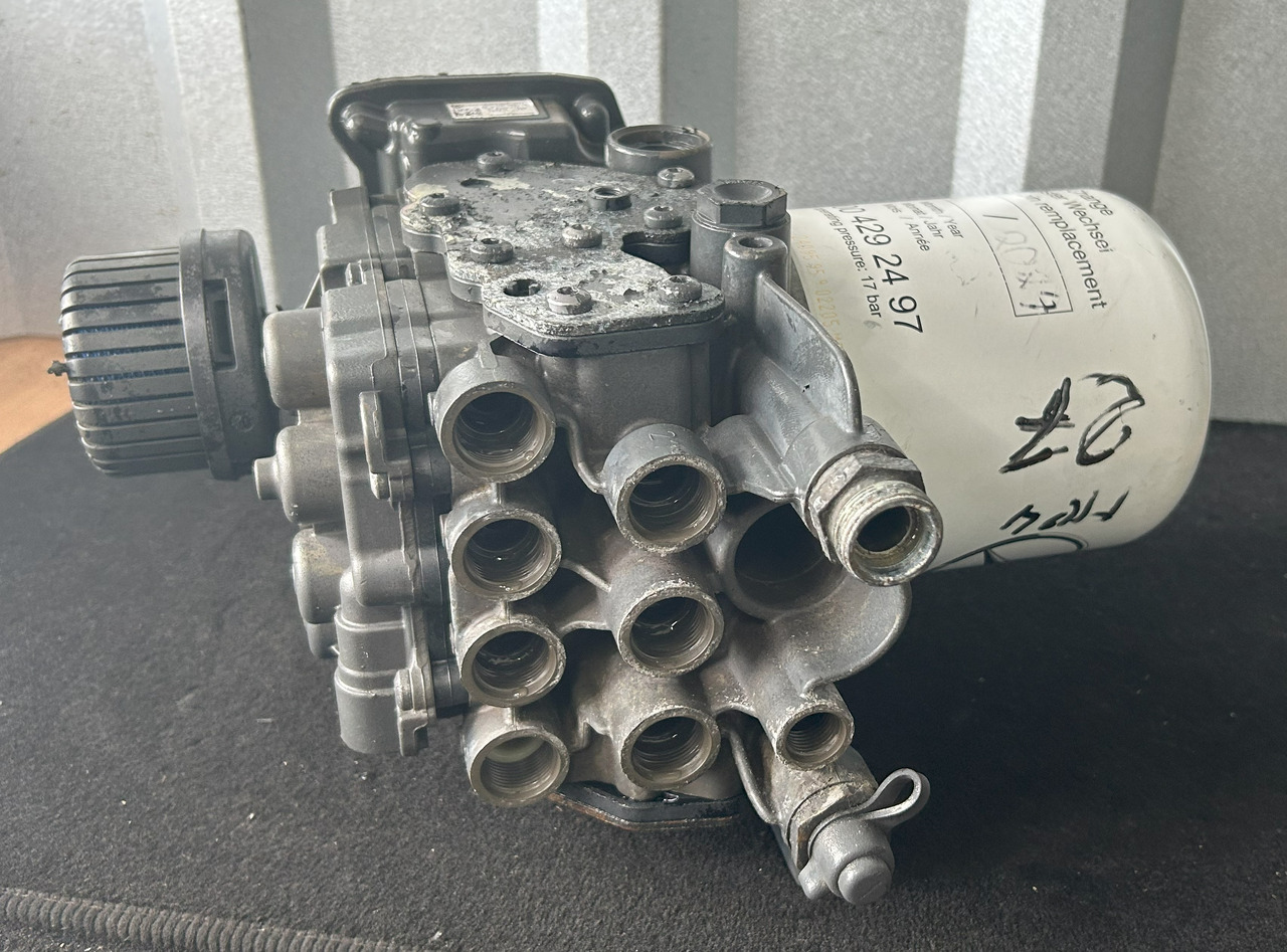 MERCEDES-BENZ ACTROS MP4 EAPU AIR DRYER EL 2204 K138271 - Εξαρτήματα φρένων για Φορτηγό: φωτογραφία 4 MERCEDES-BENZ ACTROS MP4 EAPU AIR DRYER EL 2204 K138271 - Εξαρτήματα φρένων για Φορτηγό: φωτογραφία 4