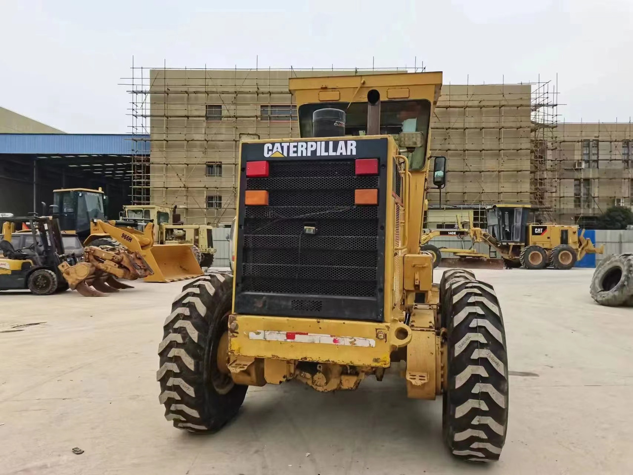 Caterpillar Original Color Motor Grader Used CAT 140H - Γκρέιντερ: φωτογραφία 4 Caterpillar Original Color Motor Grader Used CAT 140H - Γκρέιντερ: φωτογραφία 4