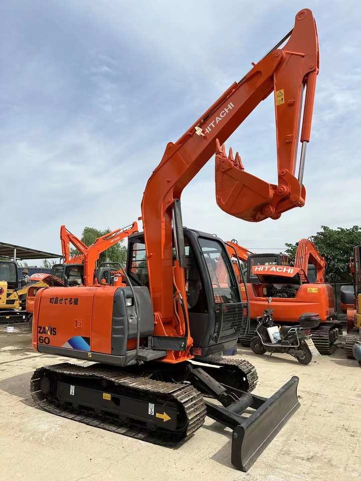 Hitachi ZX60 Mini Excavator Cheap Machine - Ερπυστριοφόρος εκσκαφέας: φωτογραφία 1 Hitachi ZX60 Mini Excavator Cheap Machine - Ερπυστριοφόρος εκσκαφέας: φωτογραφία 1