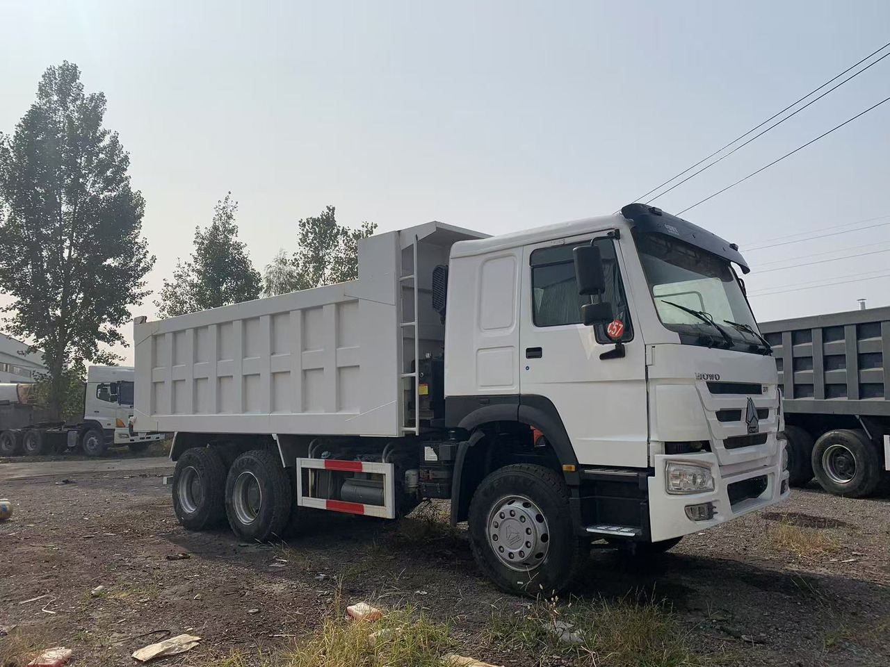 Howo Secondhand Commercial Vehicle 10-wheels HOWO Dumper Truck 6x4 Left Hand Drive Tipper Truck - Φορτηγό ανατρεπόμενο: φωτογραφία 4 Howo Secondhand Commercial Vehicle 10-wheels HOWO Dumper Truck 6x4 Left Hand Drive Tipper Truck - Φορτηγό ανατρεπόμενο: φωτογραφία 4