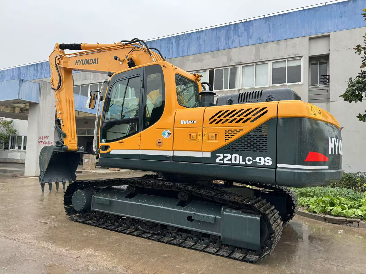 Hyundai 220LC-9S Good Price Used Korea Excavator - Ερπυστριοφόρος εκσκαφέας: φωτογραφία 4 Hyundai 220LC-9S Good Price Used Korea Excavator - Ερπυστριοφόρος εκσκαφέας: φωτογραφία 4