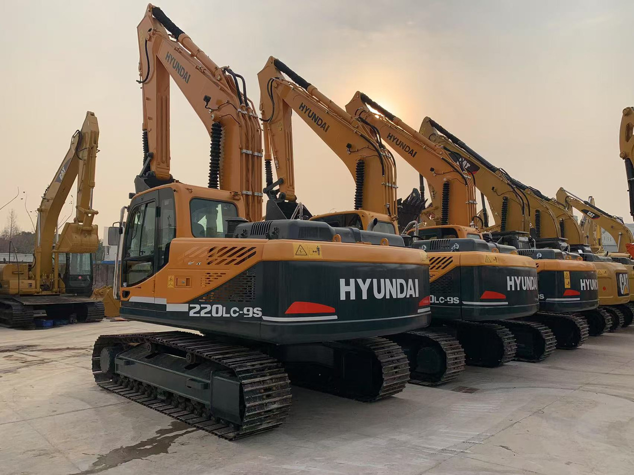 Hyundai Excavator 220LC-9S Secondhand Korea Machine - Ερπυστριοφόρος εκσκαφέας: φωτογραφία 5 Hyundai Excavator 220LC-9S Secondhand Korea Machine - Ερπυστριοφόρος εκσκαφέας: φωτογραφία 5