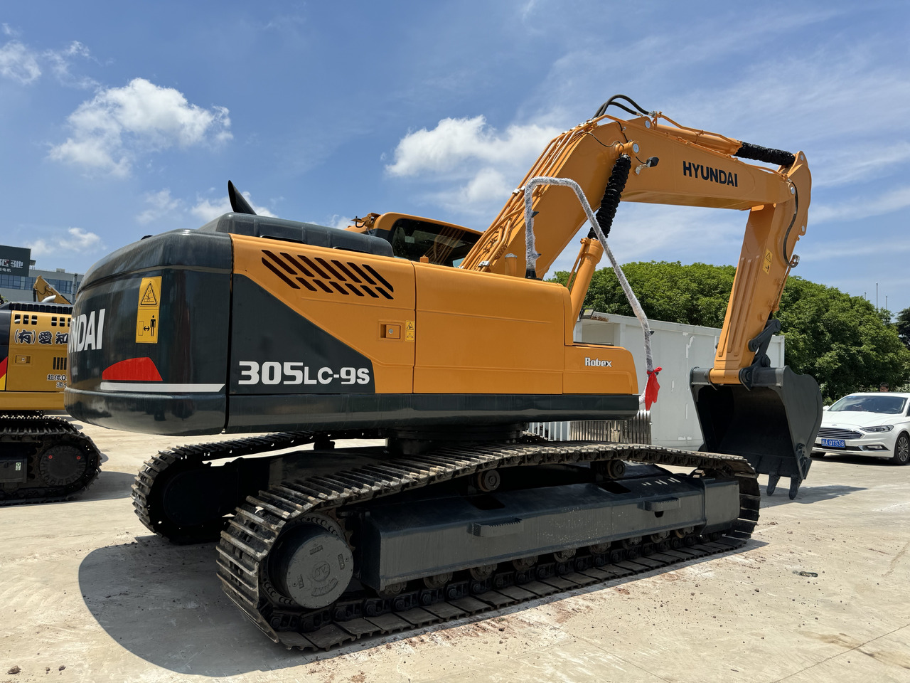 Hyundai Used Excavator Hyundai R305LC 30.2t Operating Weight 1.38m³ Bucket Capacity - Ερπυστριοφόρος εκσκαφέας: φωτογραφία 4 Hyundai Used Excavator Hyundai R305LC 30.2t Operating Weight 1.38m³ Bucket Capacity - Ερπυστριοφόρος εκσκαφέας: φωτογραφία 4