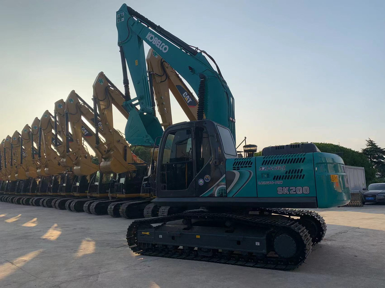 Kobelco Secondhand Excavator SK200 Cheap price - Ερπυστριοφόρος εκσκαφέας: φωτογραφία 1 Kobelco Secondhand Excavator SK200 Cheap price - Ερπυστριοφόρος εκσκαφέας: φωτογραφία 1
