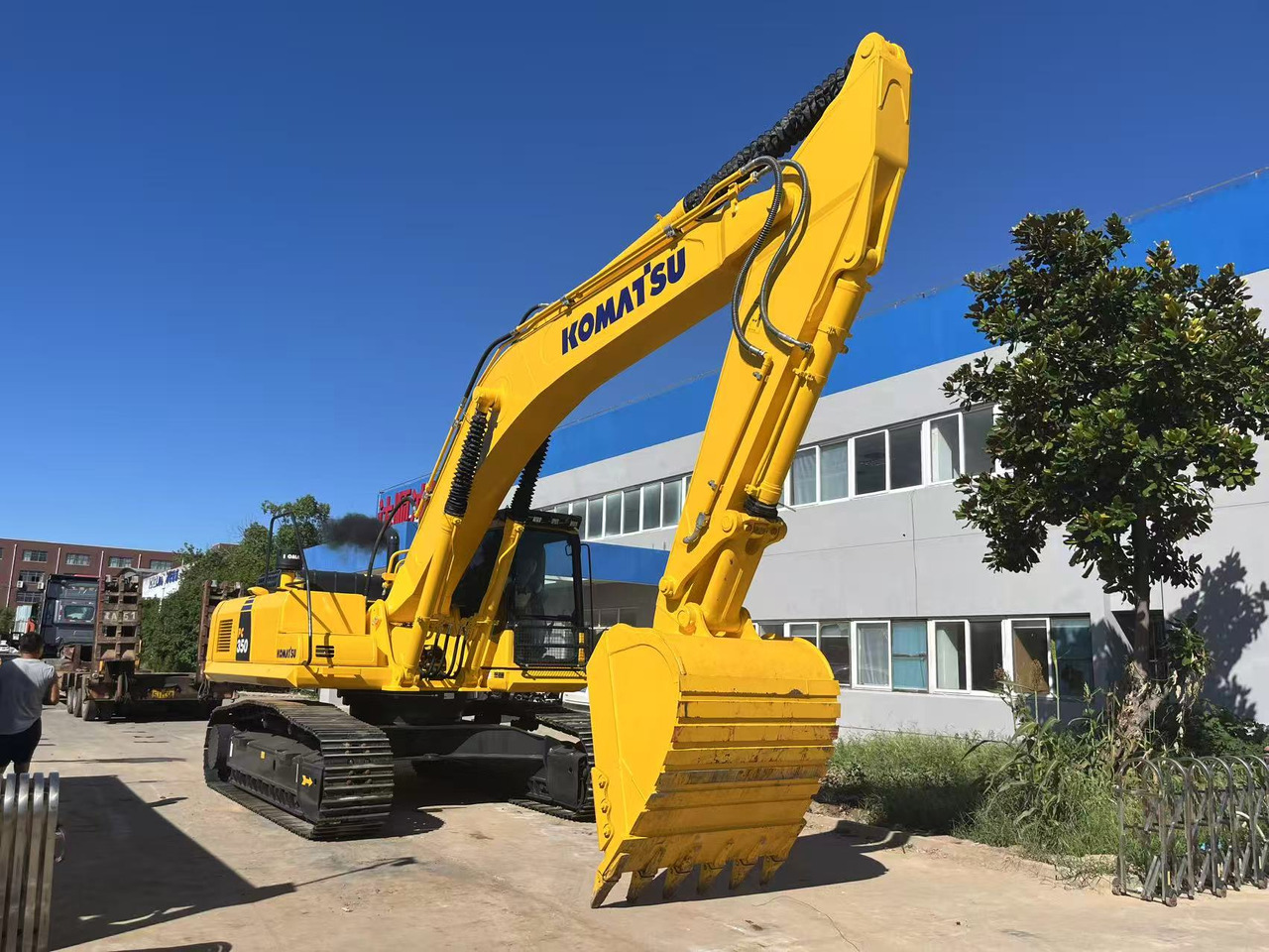 Komatsu PC350 Secondhand Big Excavator 35 ton Capacity - Ερπυστριοφόρος εκσκαφέας: φωτογραφία 4 Komatsu PC350 Secondhand Big Excavator 35 ton Capacity - Ερπυστριοφόρος εκσκαφέας: φωτογραφία 4