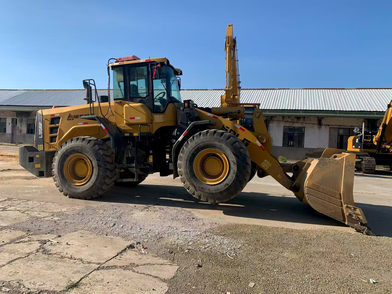 SDLG LG956F Original Condition Front End Loader - Ελαστιχοφόρος φορτωτής: φωτογραφία 4 SDLG LG956F Original Condition Front End Loader - Ελαστιχοφόρος φορτωτής: φωτογραφία 4