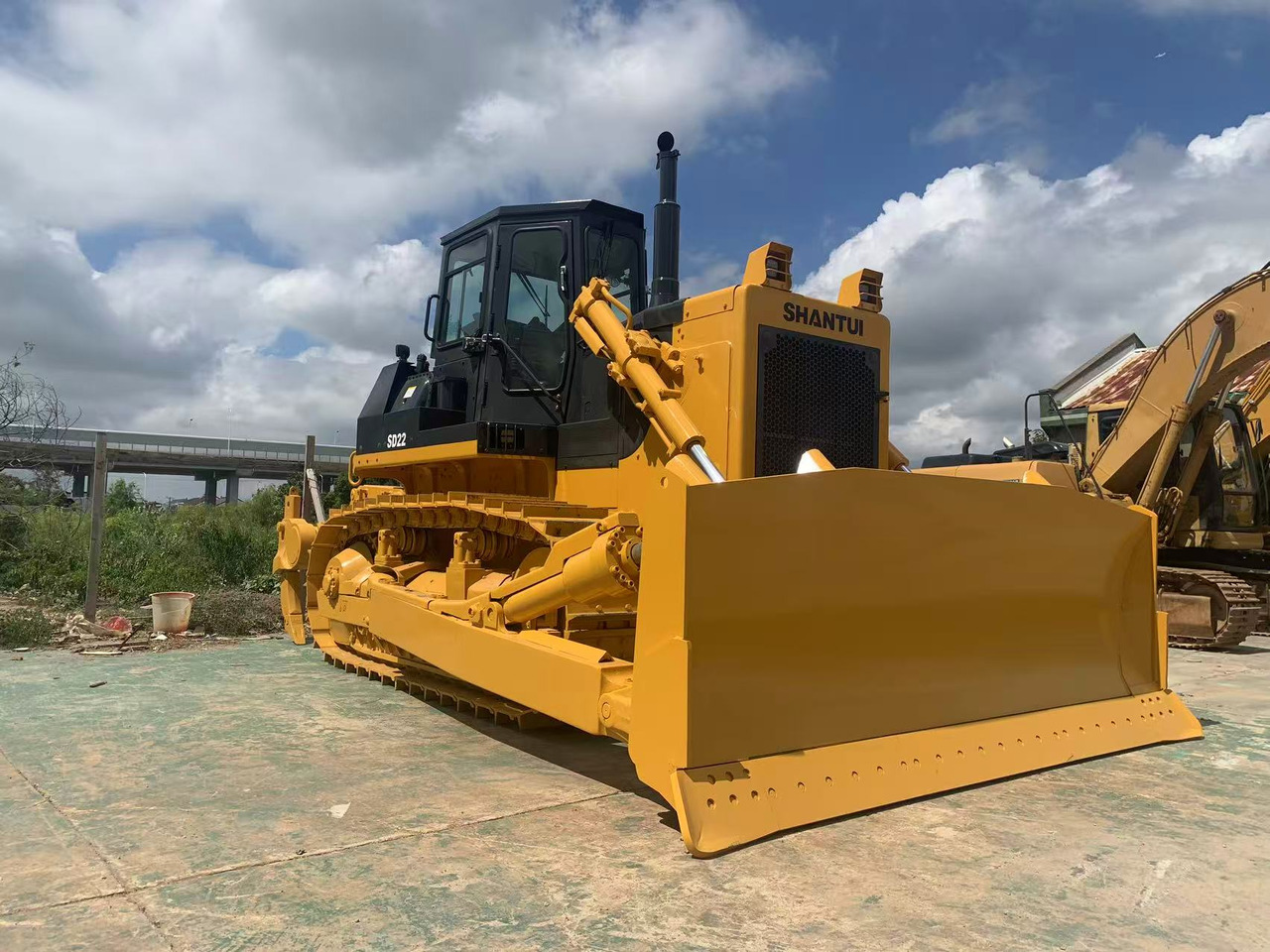 SHANTUI Bulldozer SD22, SD32, SD16 Secondhand Condition - Μπουλντόζα: φωτογραφία 3 SHANTUI Bulldozer SD22, SD32, SD16 Secondhand Condition - Μπουλντόζα: φωτογραφία 3