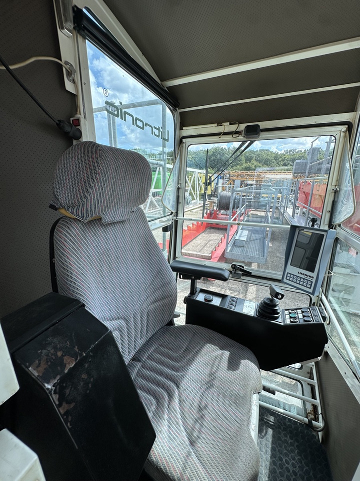 LIEBHERR 150 EC-B 8 Litronic - Πυργογερανός: φωτογραφία 4 LIEBHERR 150 EC-B 8 Litronic - Πυργογερανός: φωτογραφία 4