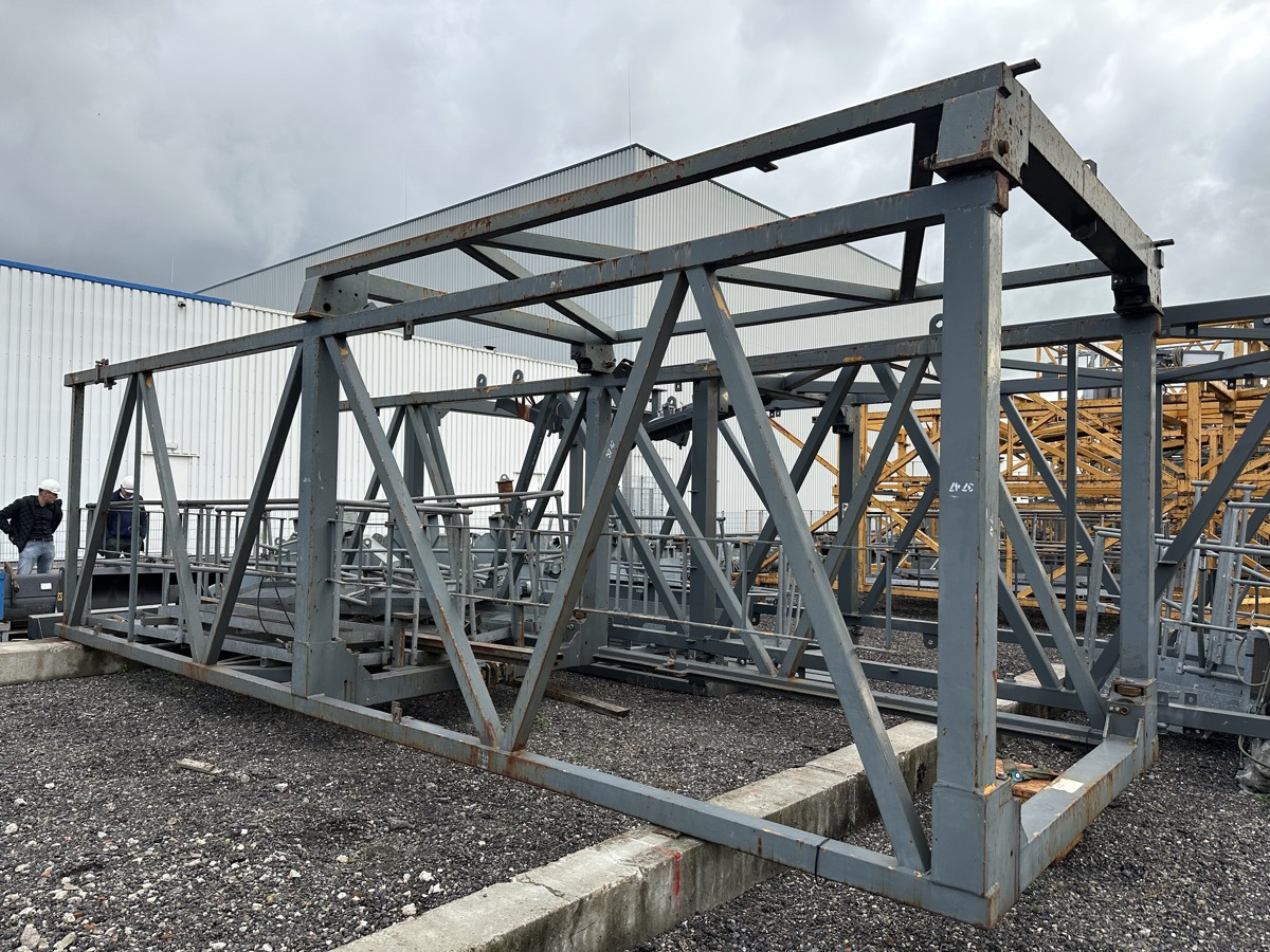 LIEBHERR 256HC/290HC telescopic cage - Εξοπλισμού κατασκευών: φωτογραφία 2 LIEBHERR 256HC/290HC telescopic cage - Εξοπλισμού κατασκευών: φωτογραφία 2