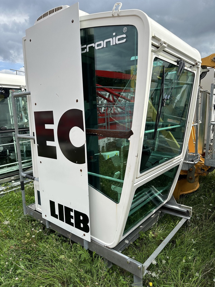 Liebherr LIEBHERR 85 EC-B 5 FR.tronic - Πυργογερανός: φωτογραφία 1 Liebherr LIEBHERR 85 EC-B 5 FR.tronic - Πυργογερανός: φωτογραφία 1