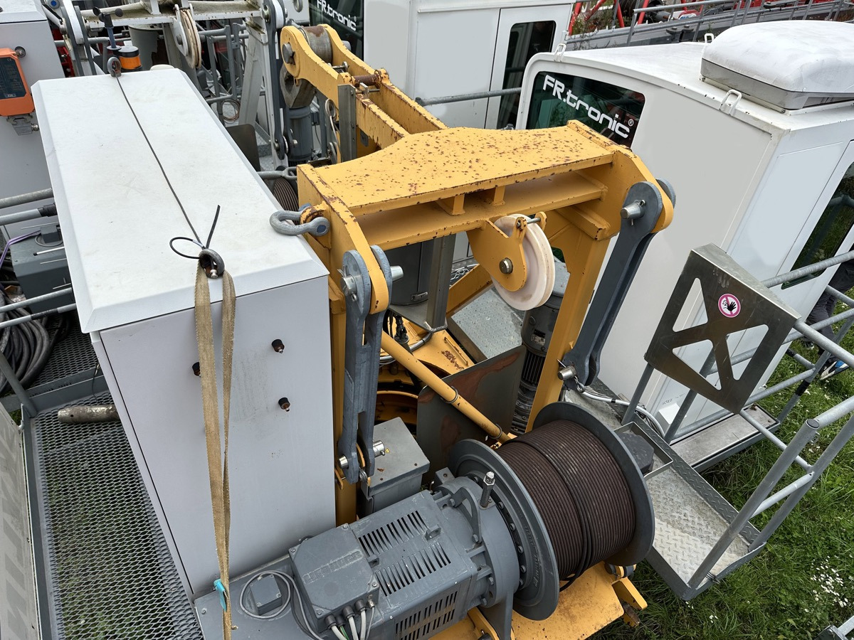 Liebherr LIEBHERR 85 EC-B 5 FR.tronic - Πυργογερανός: φωτογραφία 3 Liebherr LIEBHERR 85 EC-B 5 FR.tronic - Πυργογερανός: φωτογραφία 3