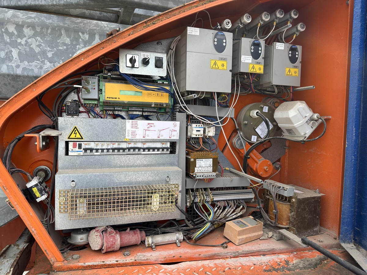 POTAIN IGO 13 - Αυτοανεγειρόμενος γερανός: φωτογραφία 2 POTAIN IGO 13 - Αυτοανεγειρόμενος γερανός: φωτογραφία 2