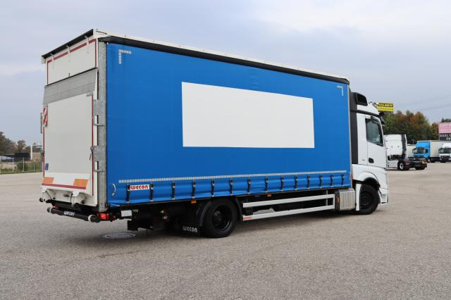 Mercedes-Benz Actros 1833 L nR - Φορτηγό μουσαμάς: φωτογραφία 3 Mercedes-Benz Actros 1833 L nR - Φορτηγό μουσαμάς: φωτογραφία 3