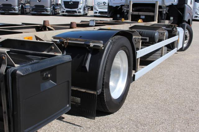 Mercedes-Benz Actros 1845 LNR EXPORT - Φορτηγό μεταφοράς εμπορευματοκιβωτίων/ Κινητό αμάξωμα: φωτογραφία 5 Mercedes-Benz Actros 1845 LNR EXPORT - Φορτηγό μεταφοράς εμπορευματοκιβωτίων/ Κινητό αμάξωμα: φωτογραφία 5