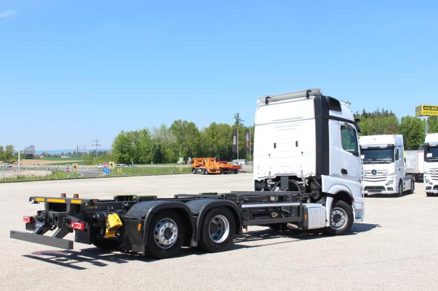 Mercedes-Benz Actros 2545 - Φορτηγό μεταφοράς εμπορευματοκιβωτίων/ Κινητό αμάξωμα: φωτογραφία 4 Mercedes-Benz Actros 2545 - Φορτηγό μεταφοράς εμπορευματοκιβωτίων/ Κινητό αμάξωμα: φωτογραφία 4