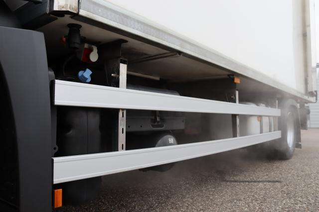 Mercedes-Benz Antos 1832 L - Φορτηγό ψυγείο: φωτογραφία 3 Mercedes-Benz Antos 1832 L - Φορτηγό ψυγείο: φωτογραφία 3