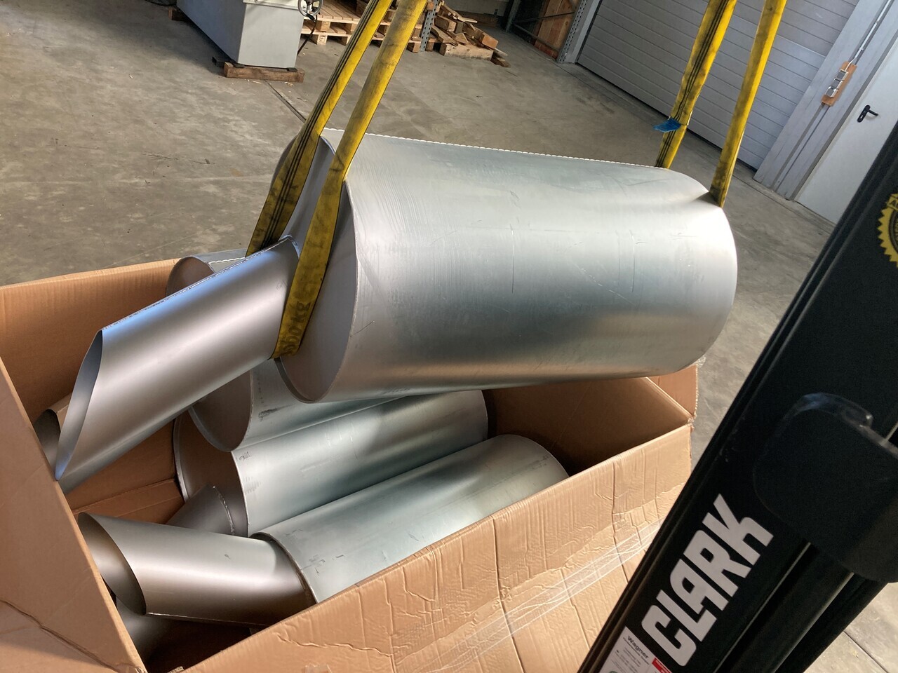 O&K Terex RH120 6030 Muffler 3718008 4026349 535-0056 - Ανταλλακτικό για Φορτηγό: φωτογραφία 1 O&K Terex RH120 6030 Muffler 3718008 4026349 535-0056 - Ανταλλακτικό για Φορτηγό: φωτογραφία 1