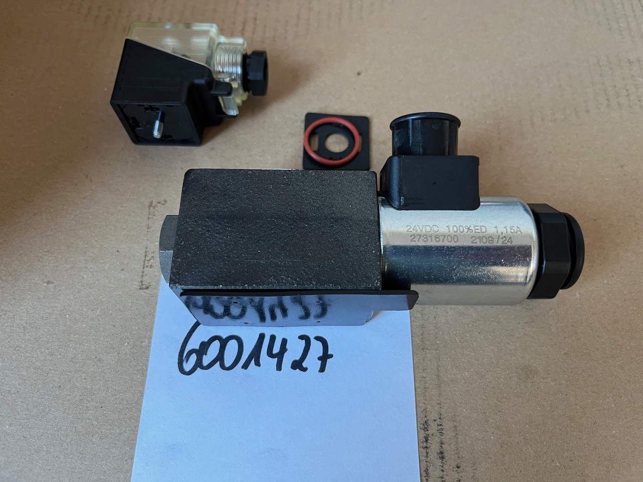 O&K Terex RH120 RH170 RH200 RH340 Valve 6001427 1467499 534-9304 Plate 6001750 4027321 535-2092 - Ανταλλακτικό για Εκσκαφέας: φωτογραφία 1 O&K Terex RH120 RH170 RH200 RH340 Valve 6001427 1467499 534-9304 Plate 6001750 4027321 535-2092 - Ανταλλακτικό για Εκσκαφέας: φωτογραφία 1