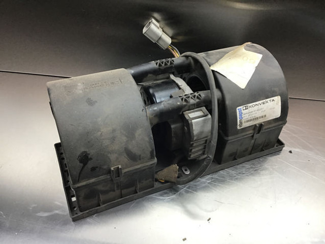 Liebherr Blower - Μοτέρ καλοριφέρ: φωτογραφία 1 Liebherr Blower - Μοτέρ καλοριφέρ: φωτογραφία 1