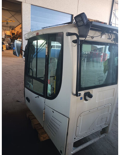 Liebherr Cabin - Καμπίνα και εσωτερικό: φωτογραφία 1 Liebherr Cabin - Καμπίνα και εσωτερικό: φωτογραφία 1