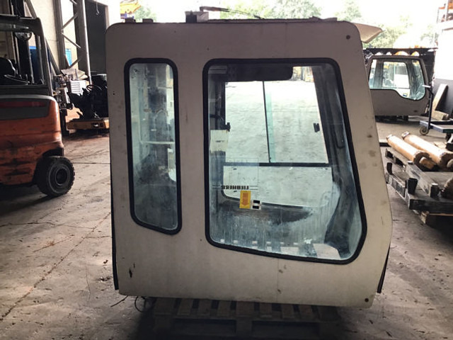 Καμπίνα και εσωτερικό Liebherr Cabin: φωτογραφία 8 Καμπίνα και εσωτερικό Liebherr Cabin: φωτογραφία 8
