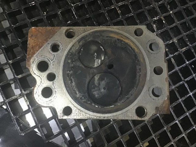 Μπλοκ κυλίνδρων Liebherr Cylinderhead: φωτογραφία 18