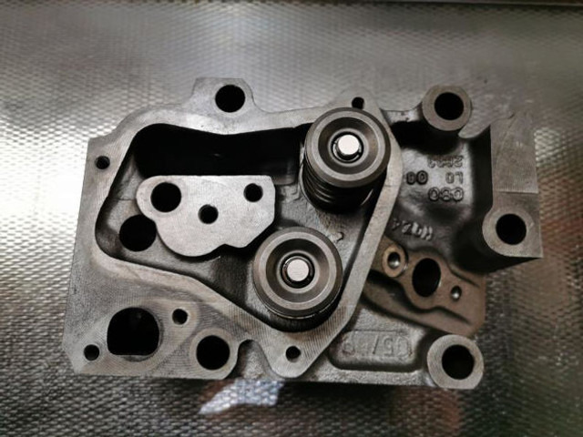 Μπλοκ κυλίνδρων Liebherr Cylinderhead: φωτογραφία 13