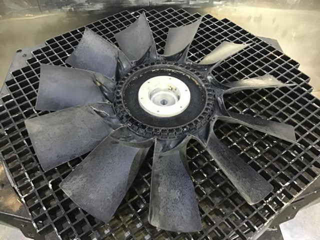 Liebherr Fan Blade - Σύστημα ψύξης: φωτογραφία 5 Liebherr Fan Blade - Σύστημα ψύξης: φωτογραφία 5