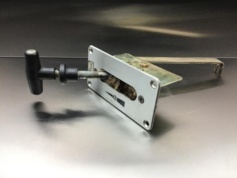 Liebherr Gas Pedal - Πετάλι: φωτογραφία 1 Liebherr Gas Pedal - Πετάλι: φωτογραφία 1