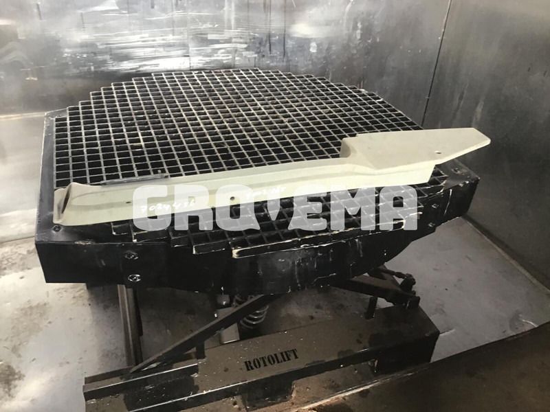 Liebherr R914STD / R914HDSL / R914B / R914 EW / R904 / R924 B / R934 / R934B / R954B / R964B / R974B / R974 - Σωλήνας εισαγωγής αέρα: φωτογραφία 1 Liebherr R914STD / R914HDSL / R914B / R914 EW / R904 / R924 B / R934 / R934B / R954B / R964B / R974B / R974 - Σωλήνας εισαγωγής αέρα: φωτογραφία 1