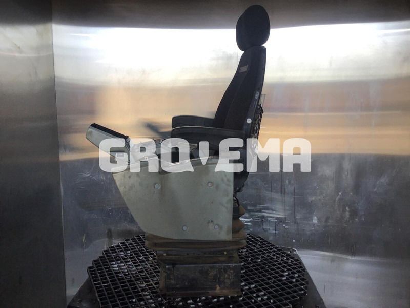 Liebherr R926 COMP / R946 LC / R946 LC-V - Kάθισμα: φωτογραφία 3 Liebherr R926 COMP / R946 LC / R946 LC-V - Kάθισμα: φωτογραφία 3