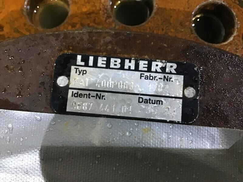 Liebherr R934B / R934 / R934C / R932 Li T / R932 Li / R924 / R914B / R914C / R932 Li TR / R924 C / R912 Li / R922 Li - Ανάρτηση: φωτογραφία 3 Liebherr R934B / R934 / R934C / R932 Li T / R932 Li / R924 / R914B / R914C / R932 Li TR / R924 C / R912 Li / R922 Li - Ανάρτηση: φωτογραφία 3