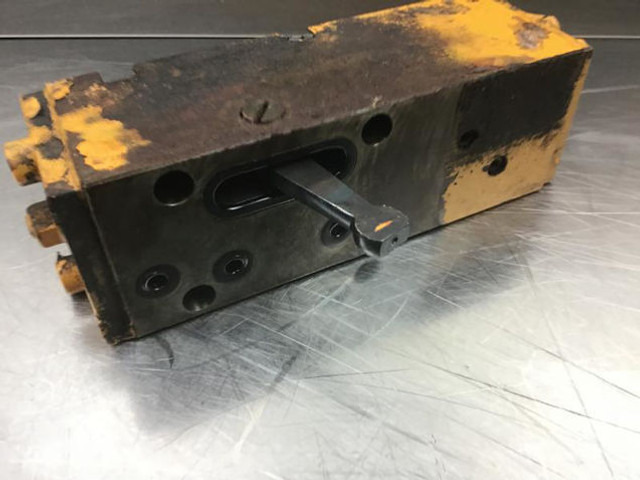 Liebherr Regulating Valve - Υδραυλικό: φωτογραφία 1 Liebherr Regulating Valve - Υδραυλικό: φωτογραφία 1