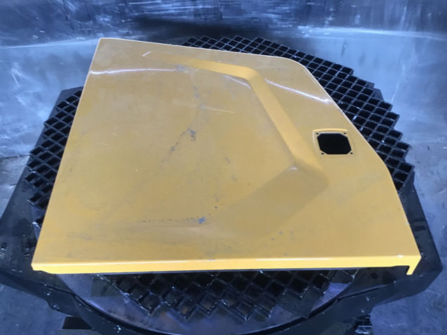 Liebherr Side Door Right Front - Πόρτα και ανταλλακτικά: φωτογραφία 3 Liebherr Side Door Right Front - Πόρτα και ανταλλακτικά: φωτογραφία 3